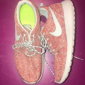 Nike Womens Roshe